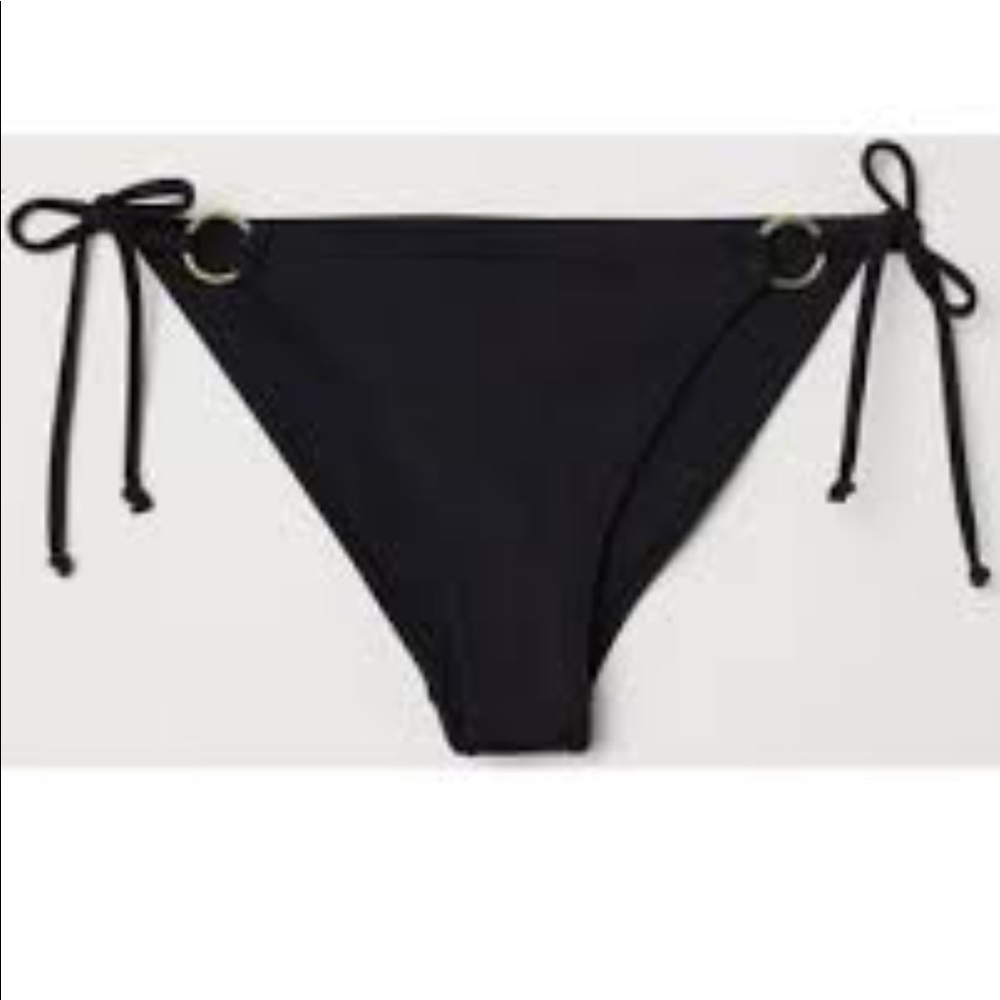 Triangle black ring bikini set - Picture 2 of 3